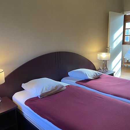 Demeures Et Chateaux L'Abbaye Caladoise - Anciennement Hostellerie Ferme Du Poulet Villefranche-sur-Saône Habitación foto